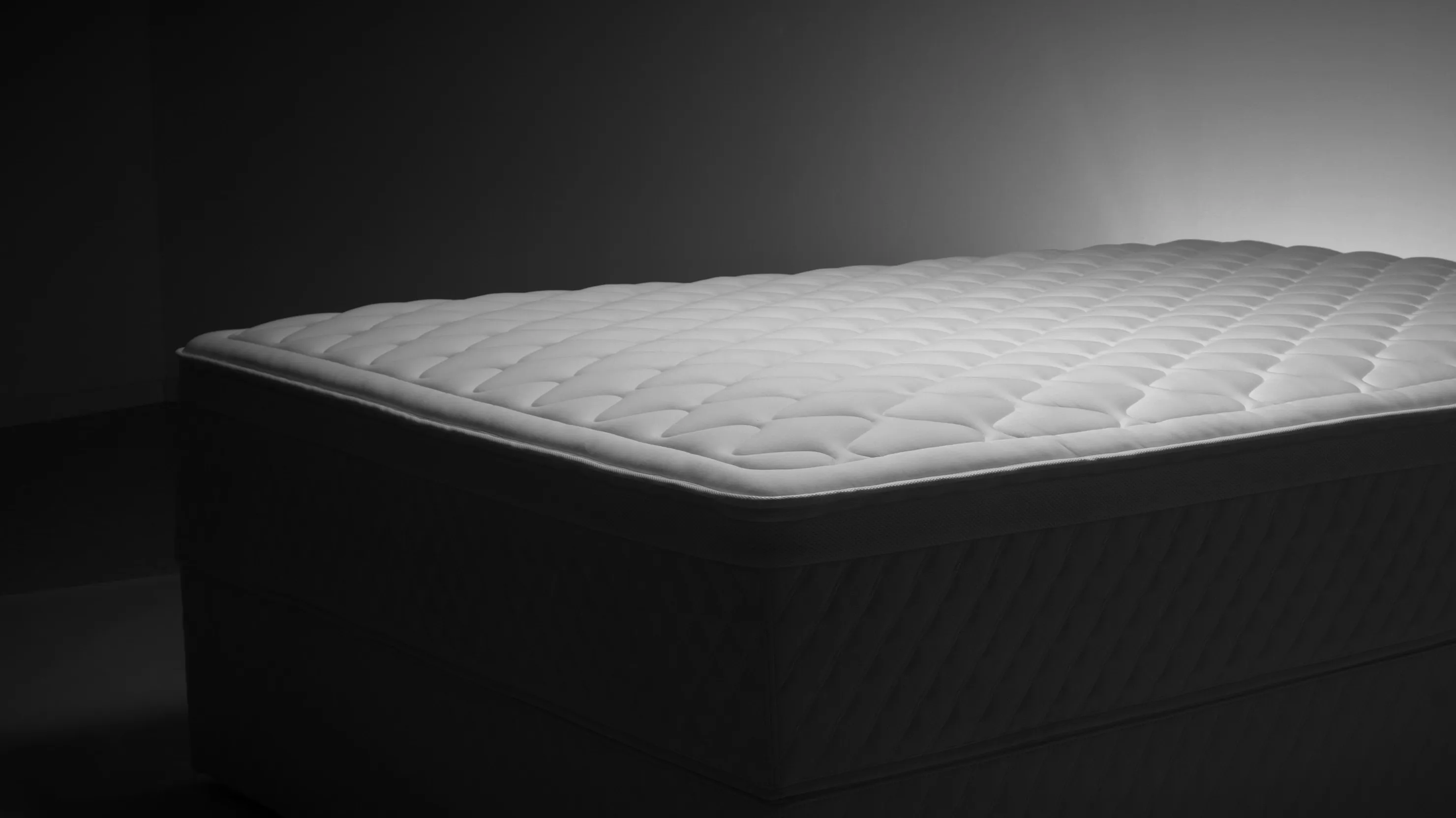 Luftbett V 380 in dunkler Nacht